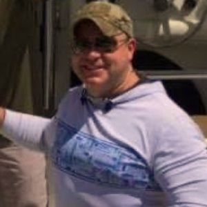 Meet your Posher, Troy